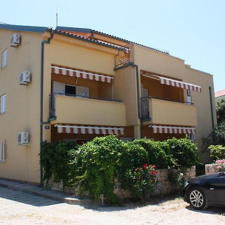 Apartments Jtv Simuni Kolan Exterior photo