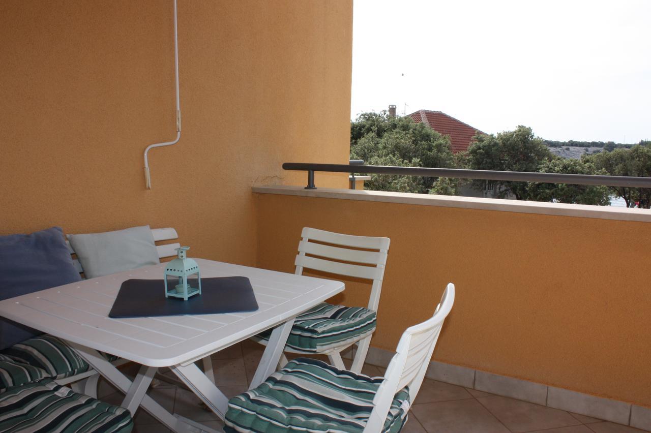 Apartments Jtv Simuni Kolan Exterior photo