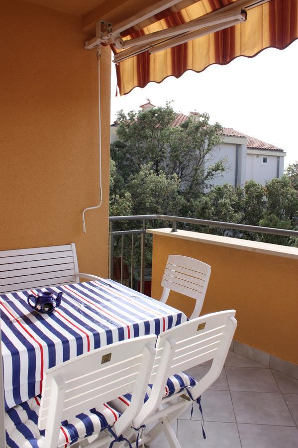Apartments Jtv Simuni Kolan Exterior photo