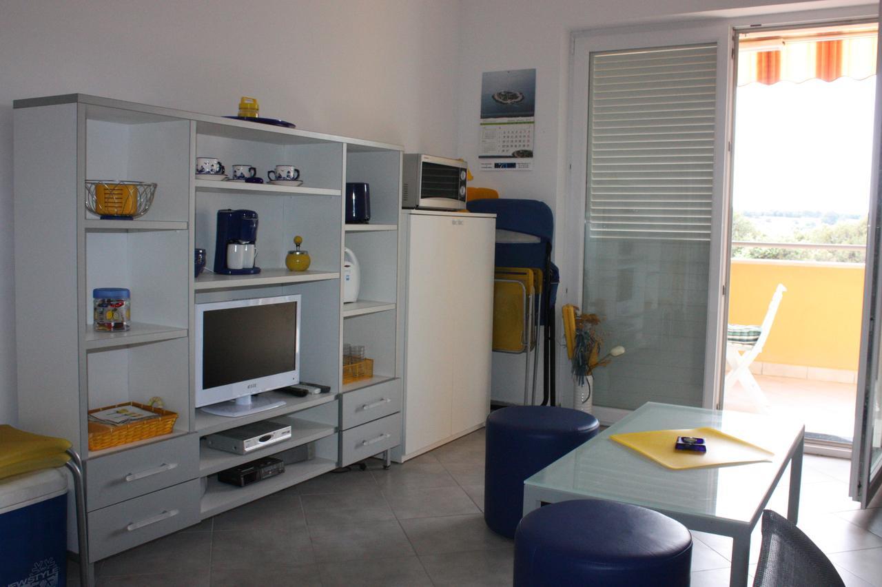 Apartments Jtv Simuni Kolan Exterior photo